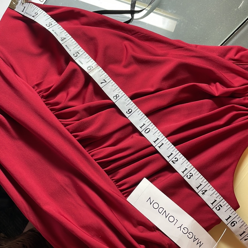 NWT Maggie London body con curve hugging dress figure flattering - Picture 9 of 10